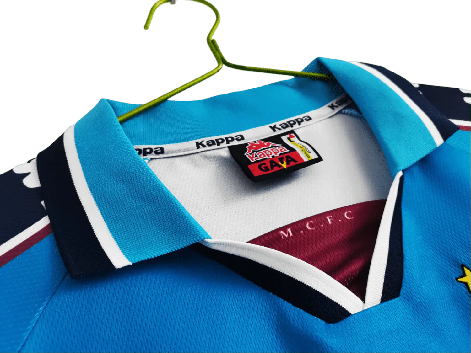 https://cdn.shopify.com/s/files/1/0826/7228/8075/files/19971999-manchester-city-brother-home-retro-kit-classickits433-805816.webp?v=1741199203
