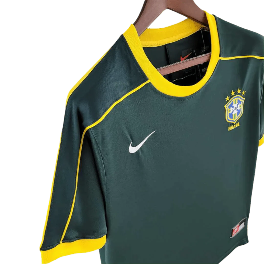 https://cdn.shopify.com/s/files/1/0826/7228/8075/files/1998-brazil-goalkeeper-dark-green-retro-kit-165412.webp?v=1741196951