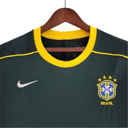 https://cdn.shopify.com/s/files/1/0826/7228/8075/files/1998-brazil-goalkeeper-dark-green-retro-kit-315678.webp?v=1741196952