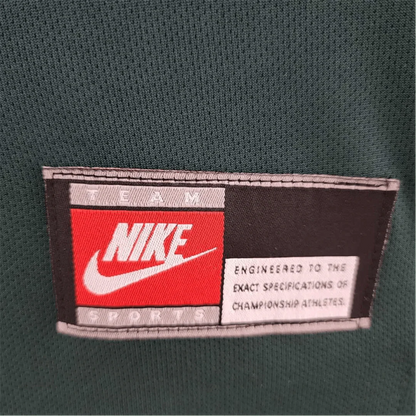 https://cdn.shopify.com/s/files/1/0826/7228/8075/files/1998-brazil-goalkeeper-dark-green-retro-kit-874238.webp?v=1741197029
