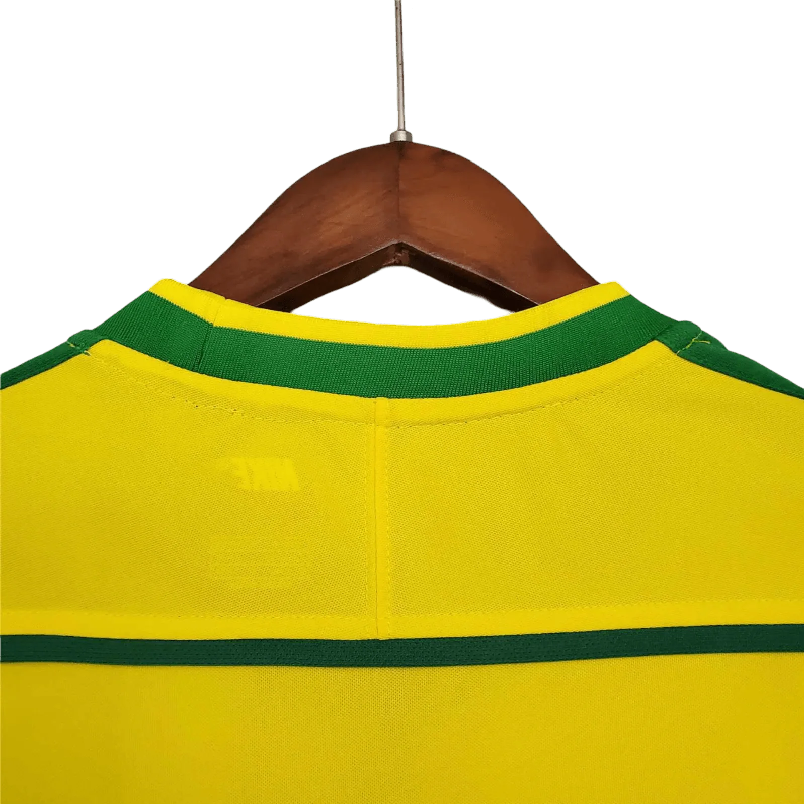 https://cdn.shopify.com/s/files/1/0826/7228/8075/files/1998-brazil-world-cup-retro-kit-classickits433-601048.webp?v=1741198776