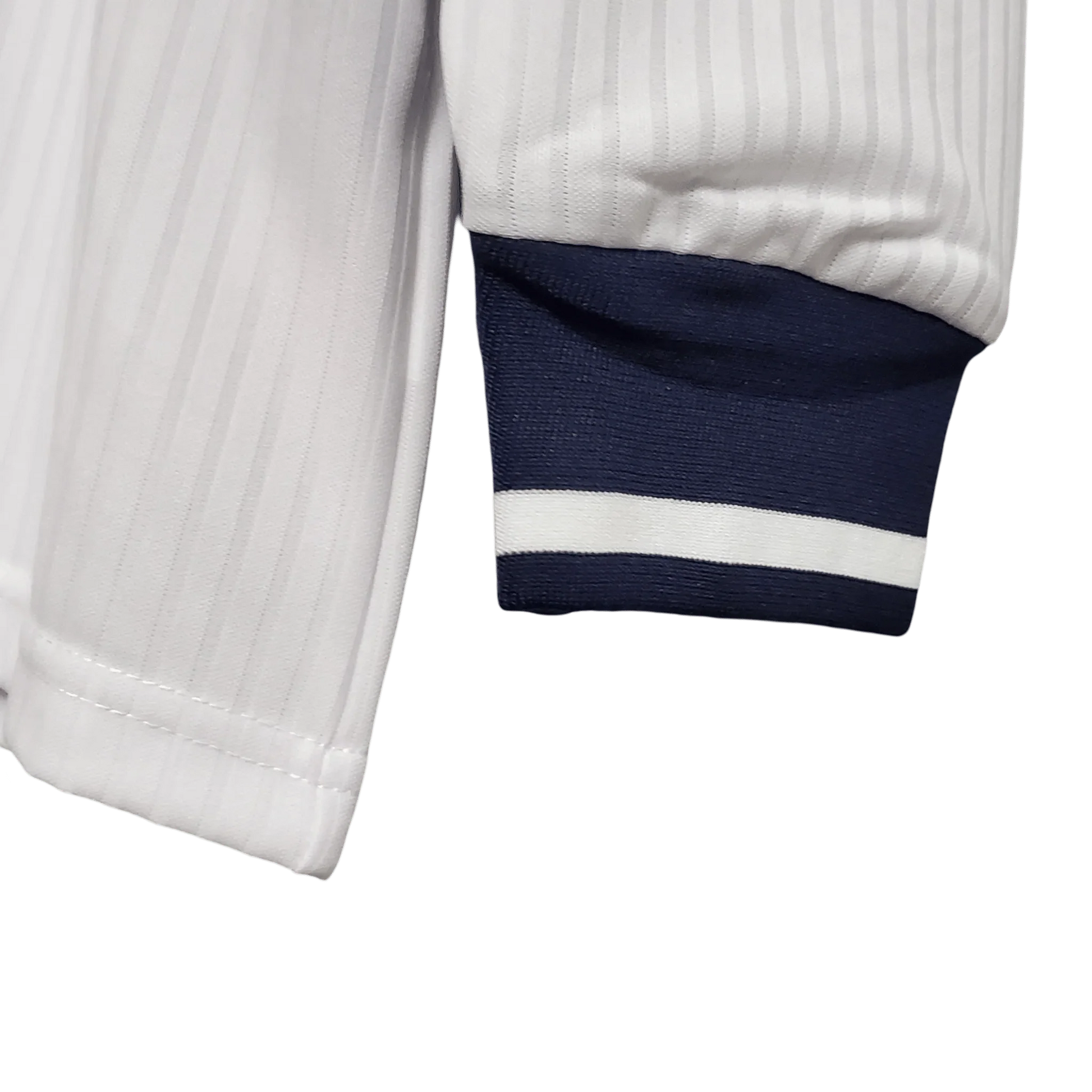 https://cdn.shopify.com/s/files/1/0826/7228/8075/files/1998-england-home-retro-kit-long-sleeves-531765.webp?v=1741197038