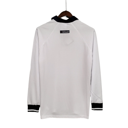 https://cdn.shopify.com/s/files/1/0826/7228/8075/files/1998-england-home-retro-kit-long-sleeves-678683.webp?v=1741197040