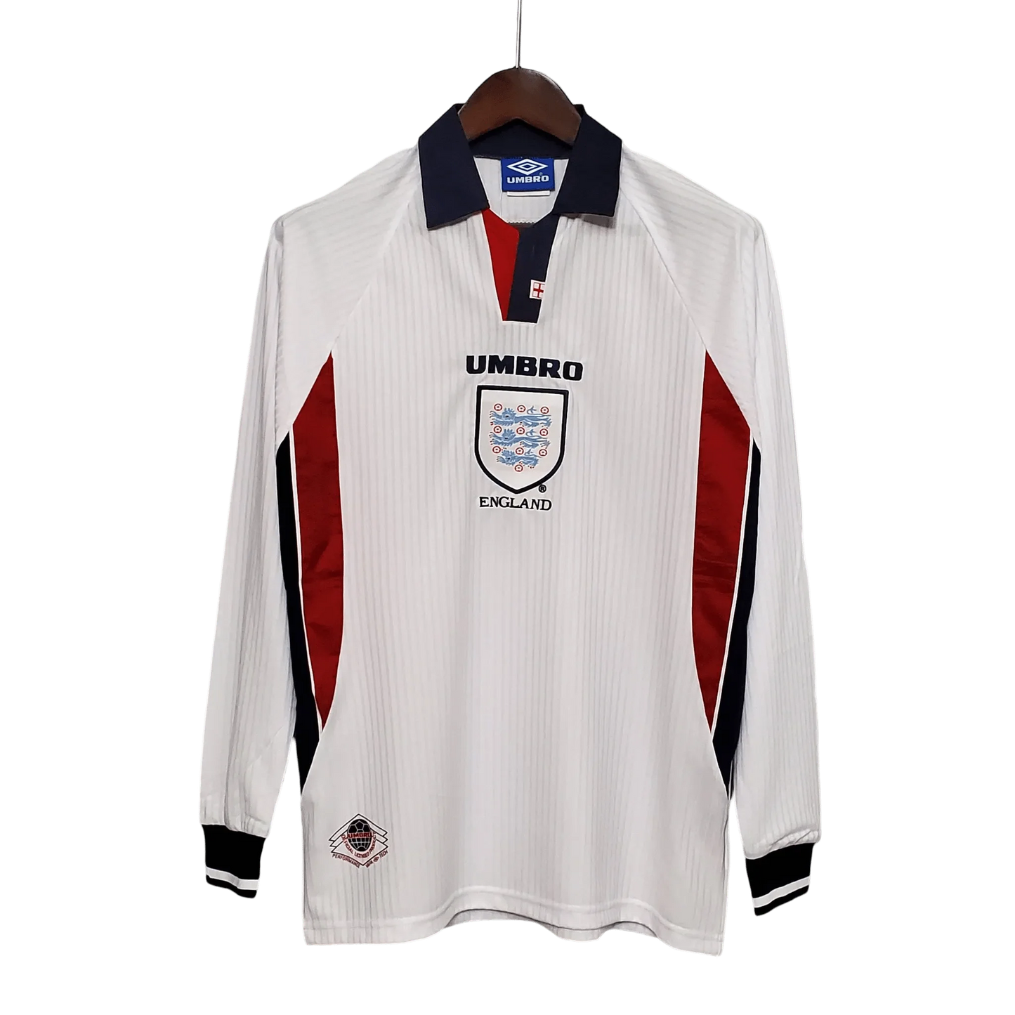 https://cdn.shopify.com/s/files/1/0826/7228/8075/files/1998-england-home-retro-kit-long-sleeves-717746.webp?v=1741197040