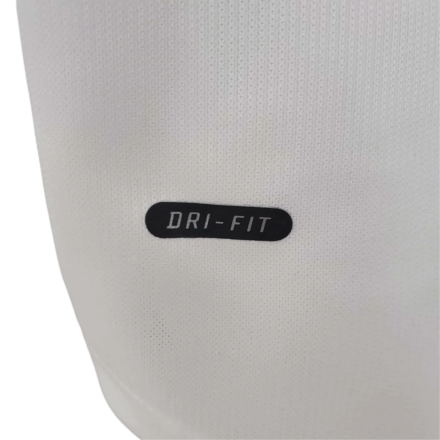 https://cdn.shopify.com/s/files/1/0826/7228/8075/files/1998-italy-away-kit-452071.webp?v=1741197460