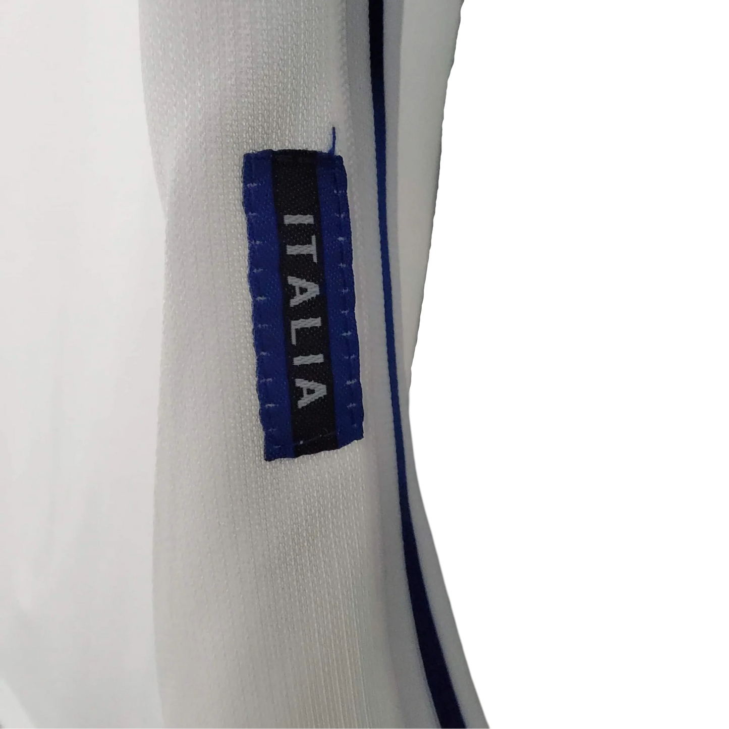 https://cdn.shopify.com/s/files/1/0826/7228/8075/files/1998-italy-away-kit-454793.webp?v=1741197279