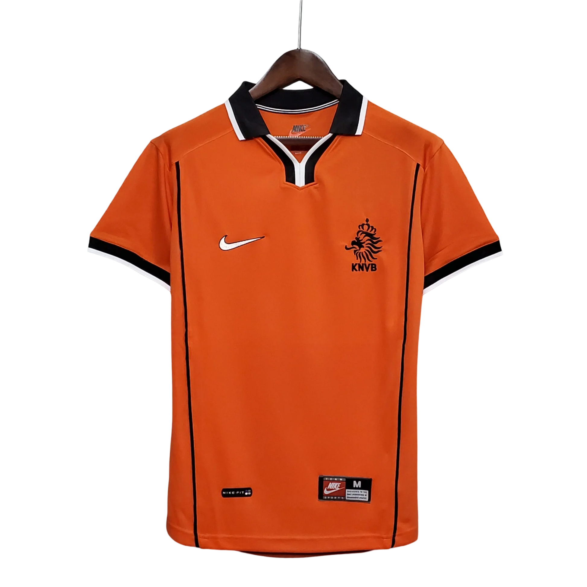 https://cdn.shopify.com/s/files/1/0826/7228/8075/files/1998-netherlands-world-cup-home-retro-kit-classickits433-837716.webp?v=1741198795