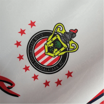 https://cdn.shopify.com/s/files/1/0826/7228/8075/files/19981998-chivas-guadalajara-cocacola-away-retro-jersey-107541.webp?v=1741197164