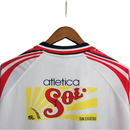 https://cdn.shopify.com/s/files/1/0826/7228/8075/files/19981998-chivas-guadalajara-cocacola-away-retro-jersey-757124.webp?v=1741197165