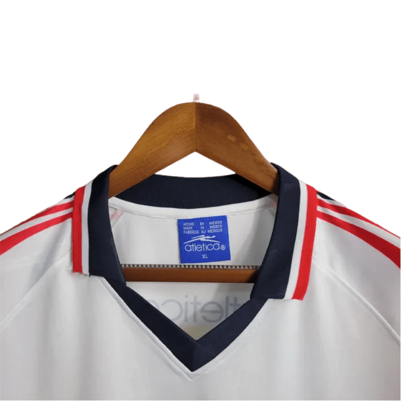https://cdn.shopify.com/s/files/1/0826/7228/8075/files/19981998-chivas-guadalajara-cocacola-away-retro-jersey-801293.webp?v=1741197167