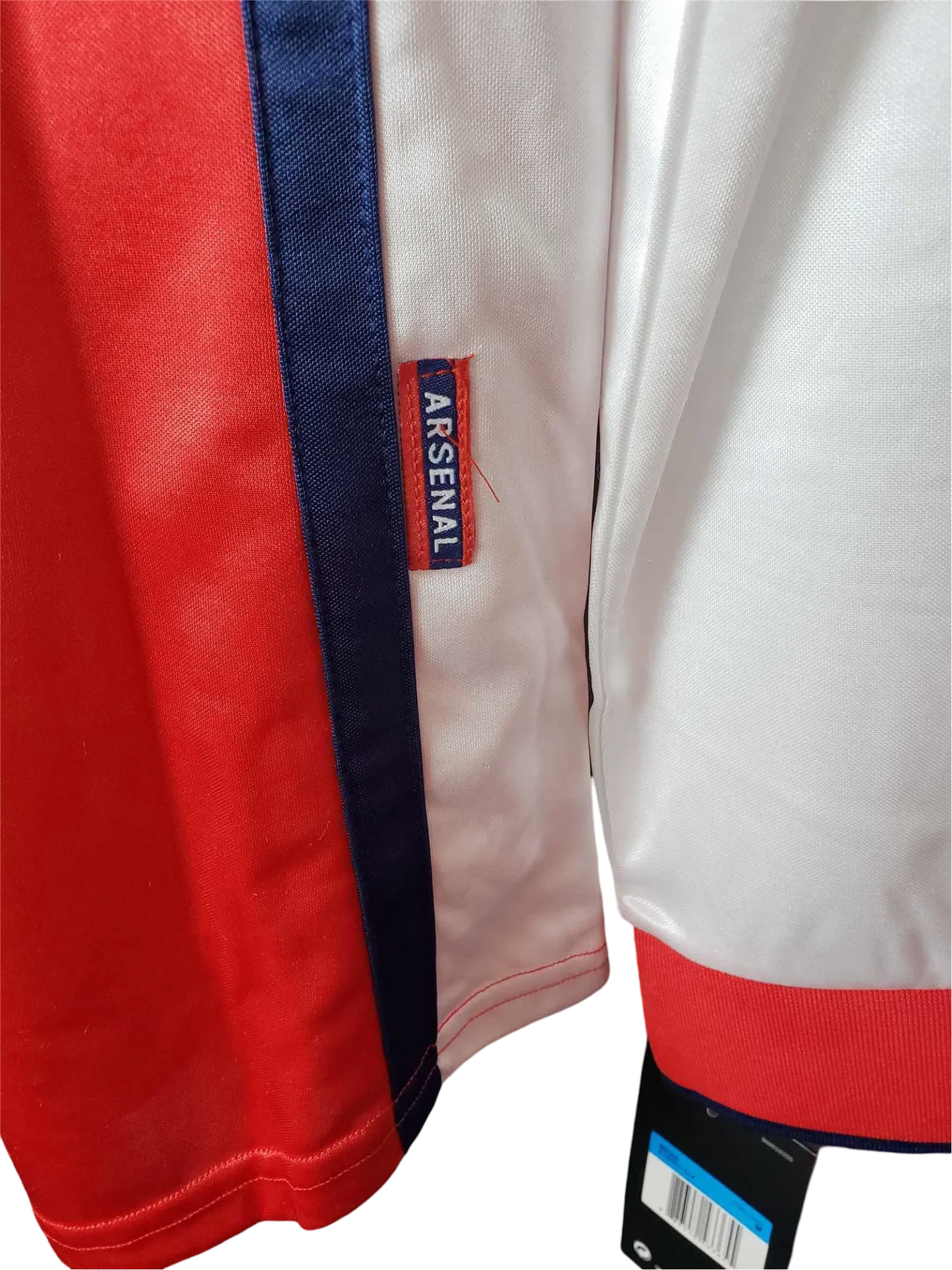 https://cdn.shopify.com/s/files/1/0826/7228/8075/files/19981999-arsenal-jvc-home-kit-long-sleeve-classickits433-432956.webp?v=1741198359