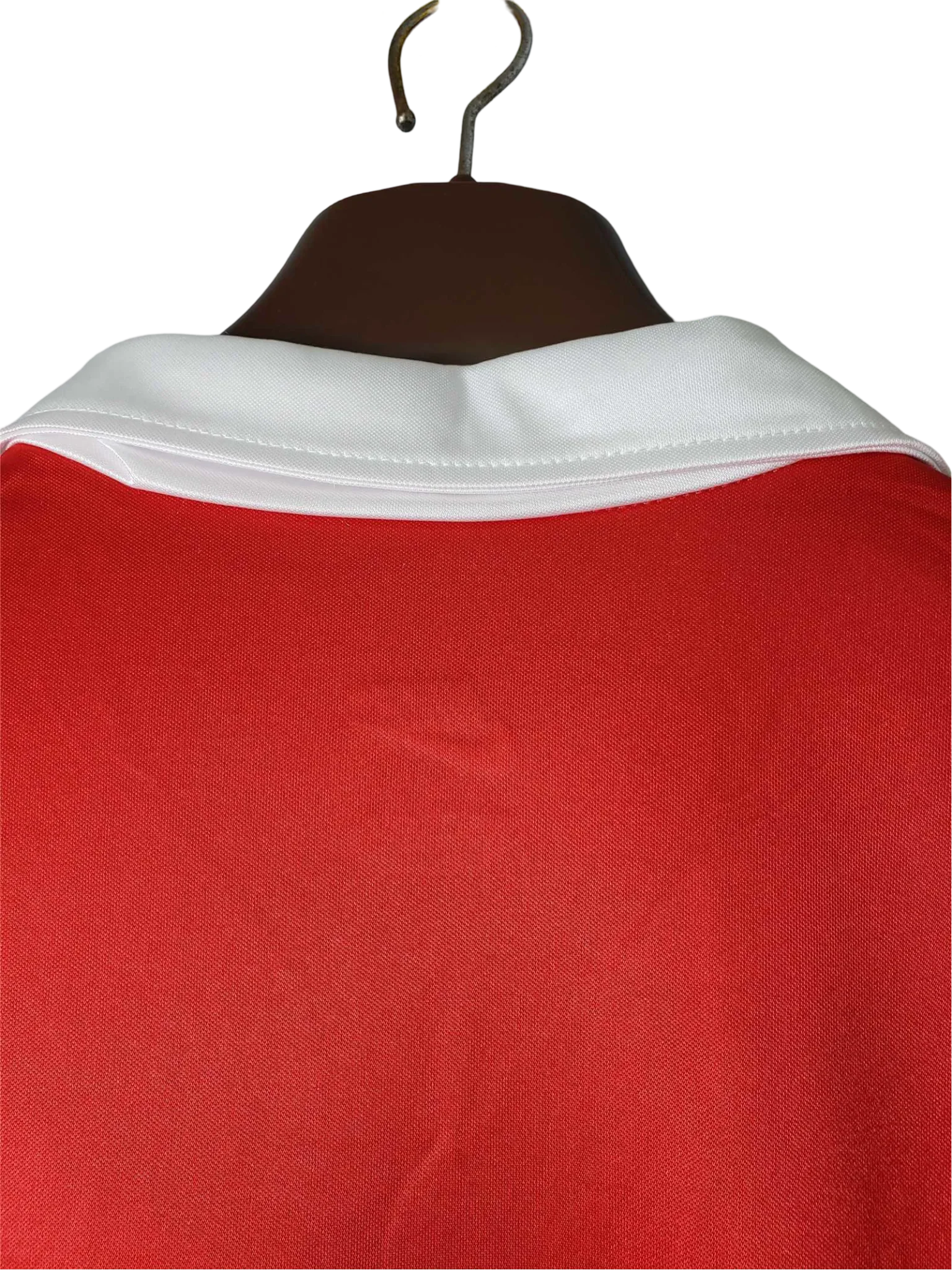 https://cdn.shopify.com/s/files/1/0826/7228/8075/files/19981999-arsenal-jvc-home-kit-long-sleeve-classickits433-690270.webp?v=1741198357