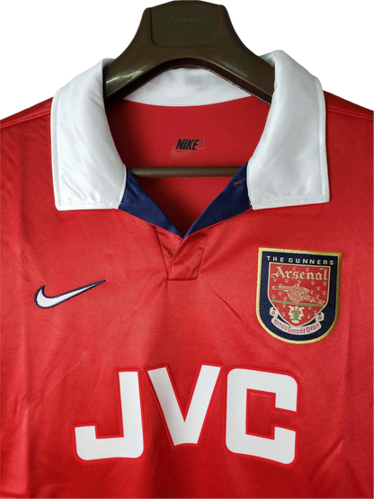 https://cdn.shopify.com/s/files/1/0826/7228/8075/files/19981999-arsenal-jvc-home-kit-long-sleeve-classickits433-932186.webp?v=1741198358