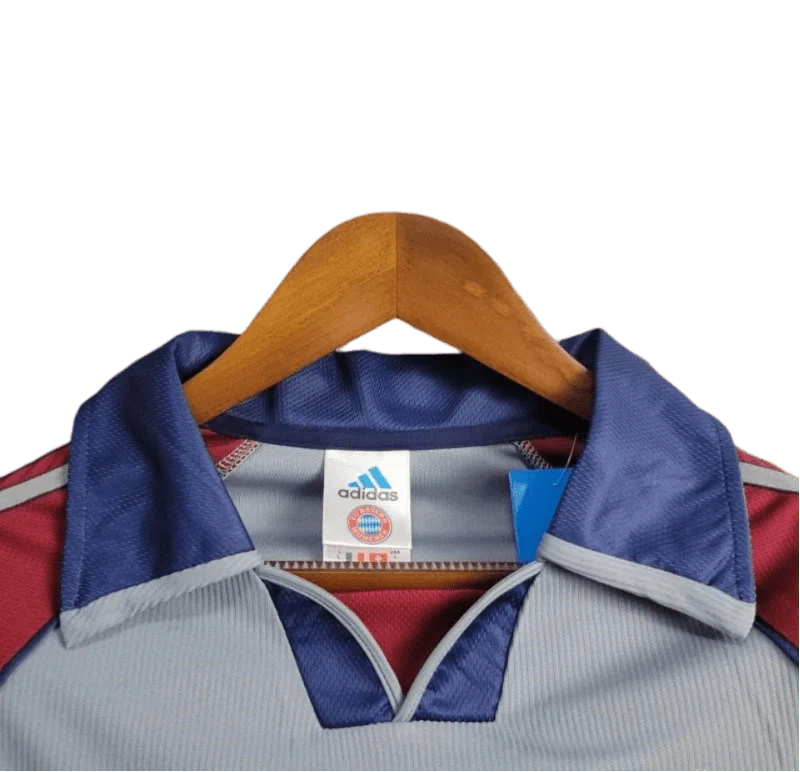 https://cdn.shopify.com/s/files/1/0826/7228/8075/files/19981999-bayern-munich-opel-third-retro-kit-classickits433-449543.webp?v=1741199349