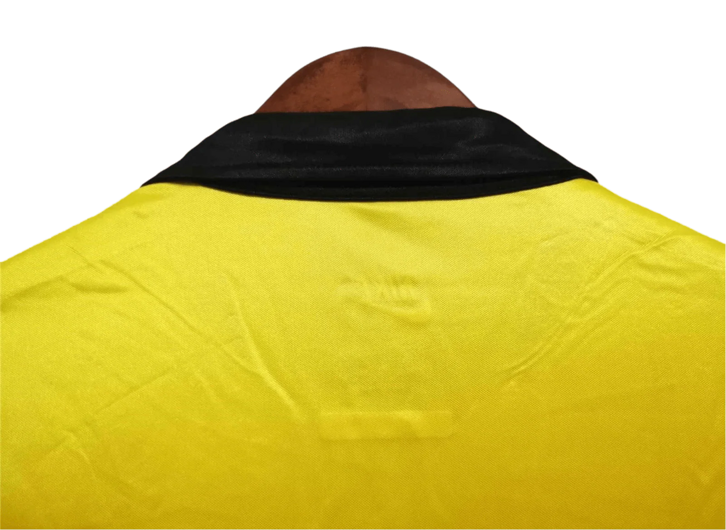 https://cdn.shopify.com/s/files/1/0826/7228/8075/files/19981999-borussia-dortmund-soliver-home-retro-kit-classickits433-134312.webp?v=1741199324