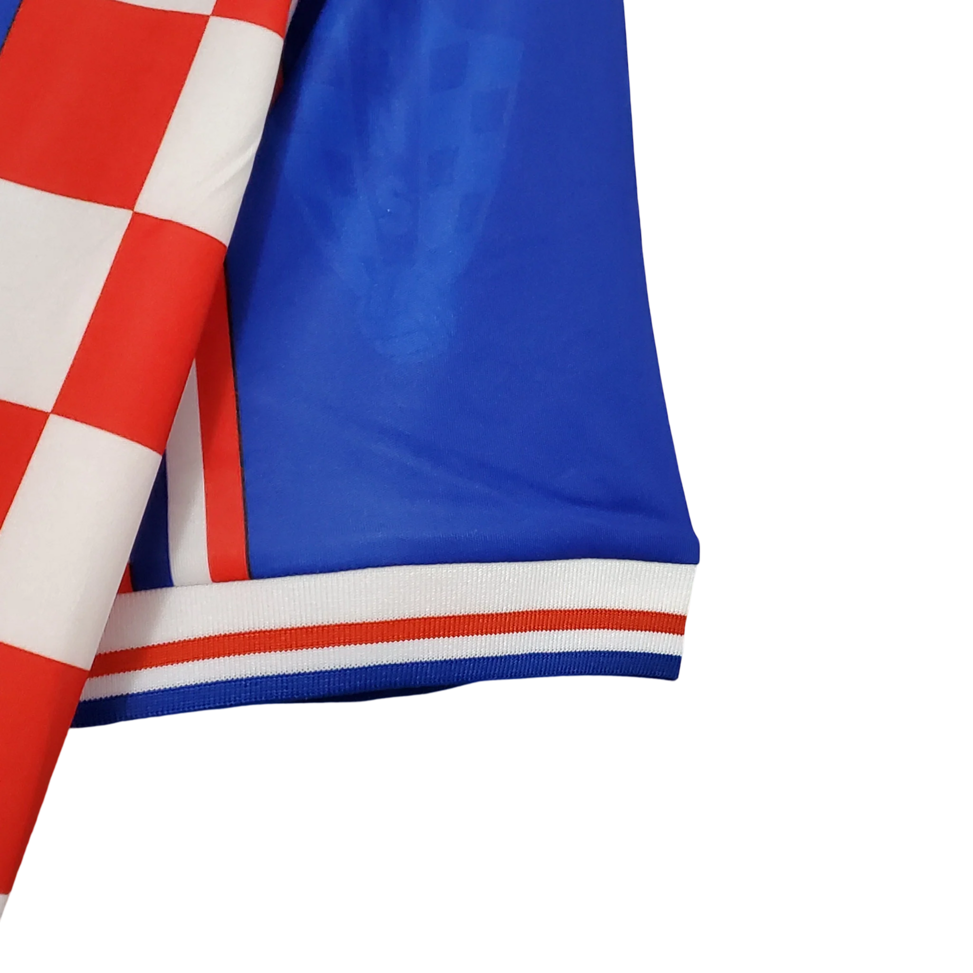 https://cdn.shopify.com/s/files/1/0826/7228/8075/files/19981999-croatia-away-retro-kit-classickits433-724677.webp?v=1741198813