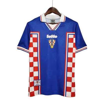 https://cdn.shopify.com/s/files/1/0826/7228/8075/files/19981999-croatia-away-retro-kit-classickits433-983598.webp?v=1741198813