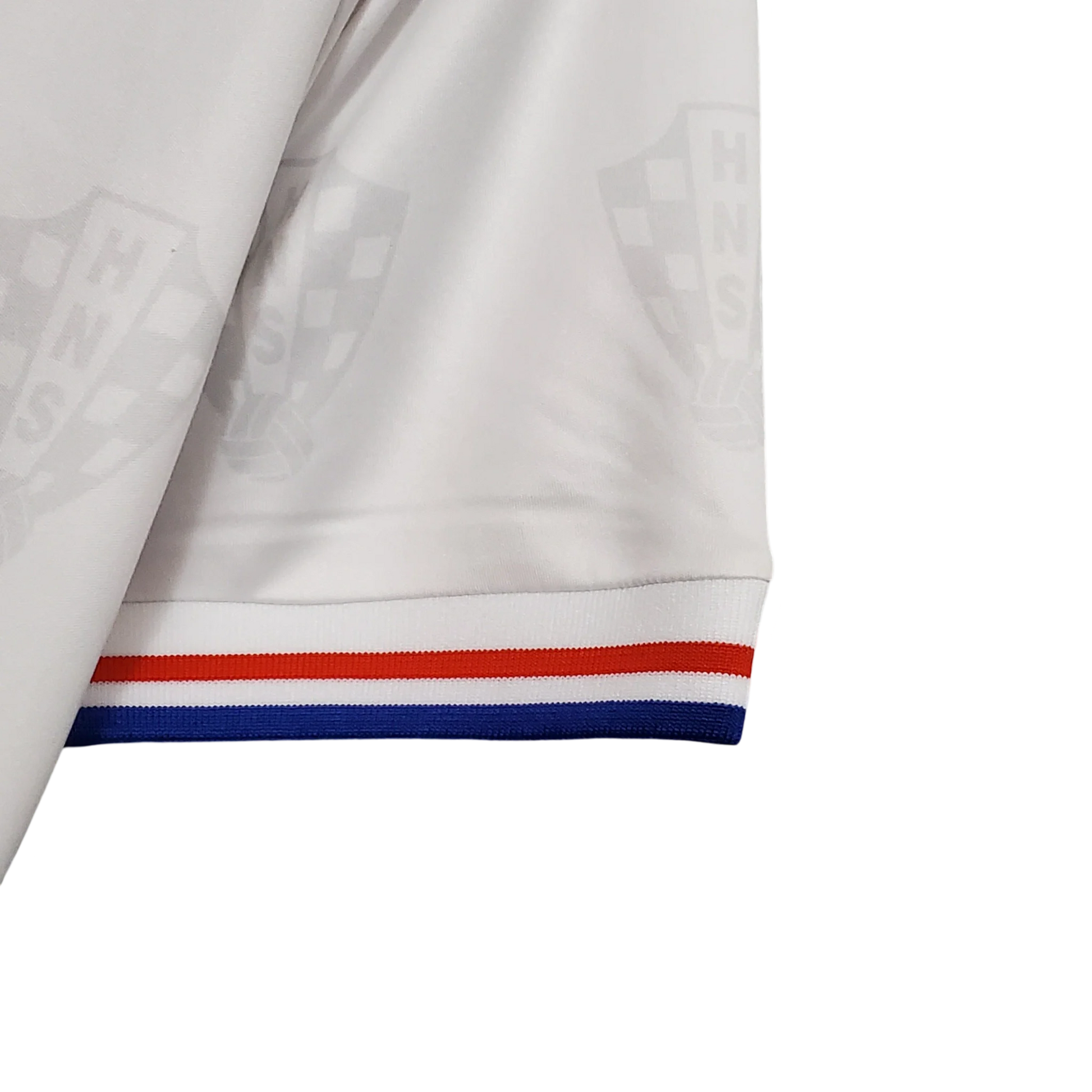 https://cdn.shopify.com/s/files/1/0826/7228/8075/files/19981999-croatia-home-retro-kit-classickits433-417705.webp?v=1741198774