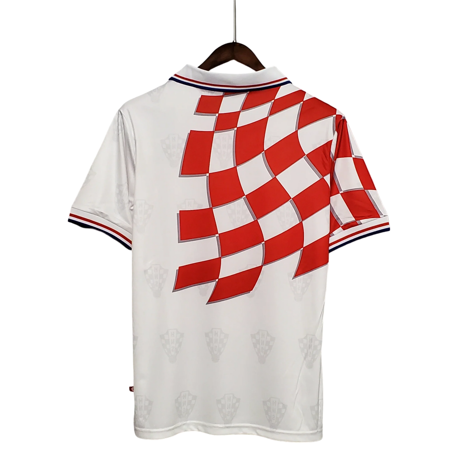 https://cdn.shopify.com/s/files/1/0826/7228/8075/files/19981999-croatia-home-retro-kit-classickits433-431597.webp?v=1741198774