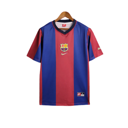 https://cdn.shopify.com/s/files/1/0826/7228/8075/files/19981999-fc-barcelona-home-retro-kit-classickits433-483352.webp?v=1741199017