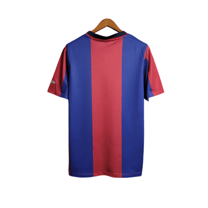 https://cdn.shopify.com/s/files/1/0826/7228/8075/files/19981999-fc-barcelona-home-retro-kit-classickits433-836949.webp?v=1741199016