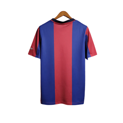 https://cdn.shopify.com/s/files/1/0826/7228/8075/files/19981999-fc-barcelona-home-retro-kit-classickits433-836949.webp?v=1741199016