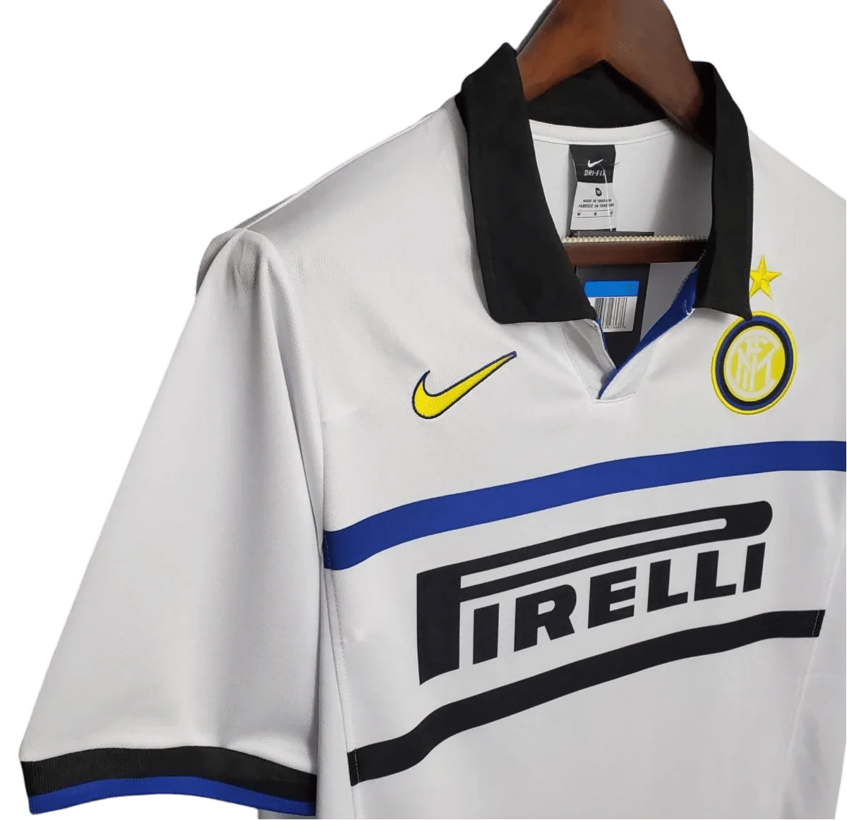 https://cdn.shopify.com/s/files/1/0826/7228/8075/files/19981999-inter-milan-pirelli-away-retro-kit-classickits433-753039.webp?v=1741198868