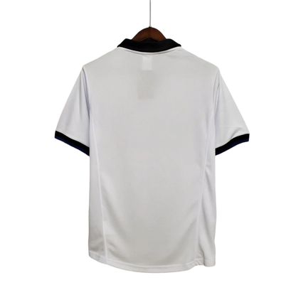 https://cdn.shopify.com/s/files/1/0826/7228/8075/files/19981999-inter-milan-pirelli-away-retro-kit-classickits433-919729.webp?v=1741198867