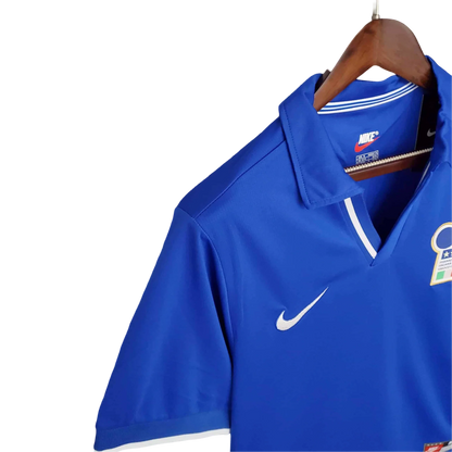 https://cdn.shopify.com/s/files/1/0826/7228/8075/files/19981999-italy-home-retro-kit-classickits433-180915.webp?v=1741198795