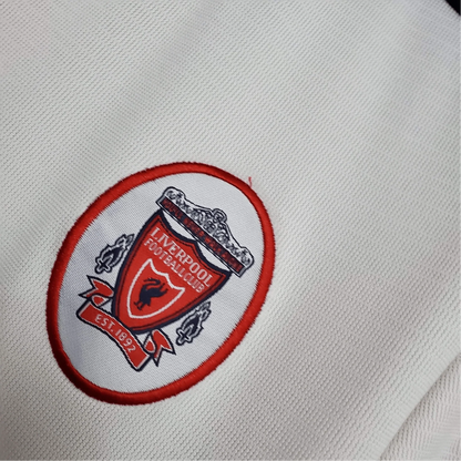 https://cdn.shopify.com/s/files/1/0826/7228/8075/files/19981999-liverpooi-carlsberg-white-away-retro-kit-classickits433-347071.webp?v=1741197841