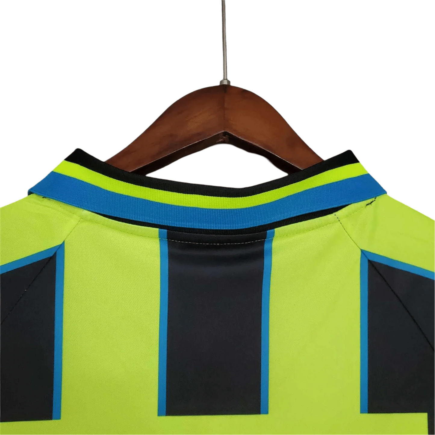 https://cdn.shopify.com/s/files/1/0826/7228/8075/files/19981999-manchester-city-brother-away-retro-kit-classickits433-144441.webp?v=1741199189