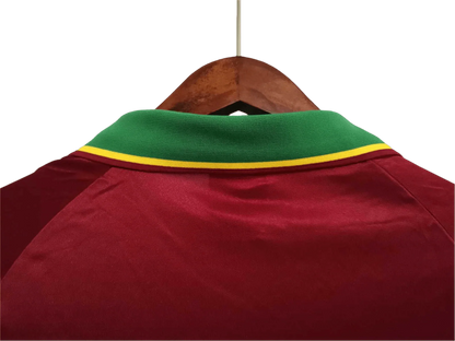https://cdn.shopify.com/s/files/1/0826/7228/8075/files/19981999-portugal-home-retro-jersey-389615.webp?v=1741198515
