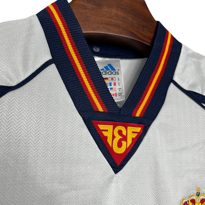 https://cdn.shopify.com/s/files/1/0826/7228/8075/files/19981999-spain-away-retro-kit-classickits433-577720.webp?v=1741198608