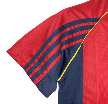 https://cdn.shopify.com/s/files/1/0826/7228/8075/files/19981999-spain-home-retro-kit-classickits433-851530.webp?v=1741198607