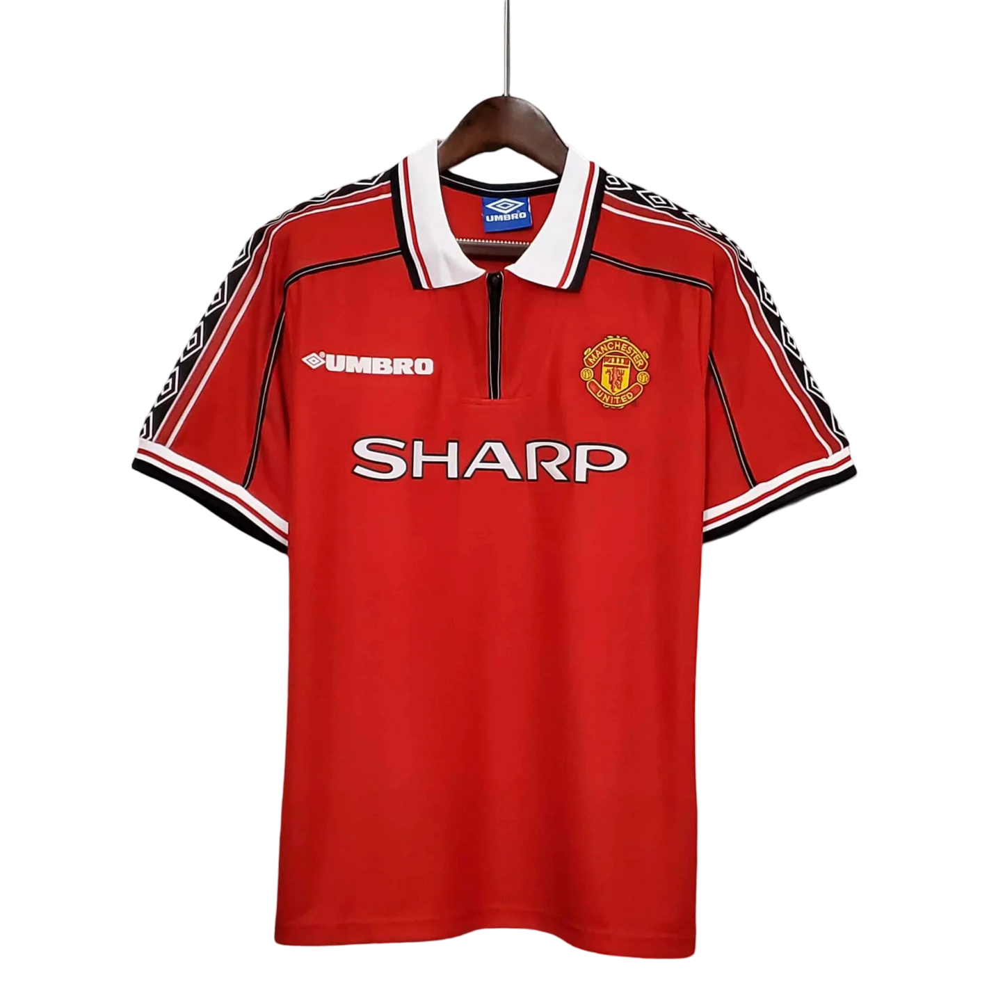 https://cdn.shopify.com/s/files/1/0826/7228/8075/files/19982000-manchester-united-sharp-home-retro-kit-classickits433-733338.webp?v=1741199202