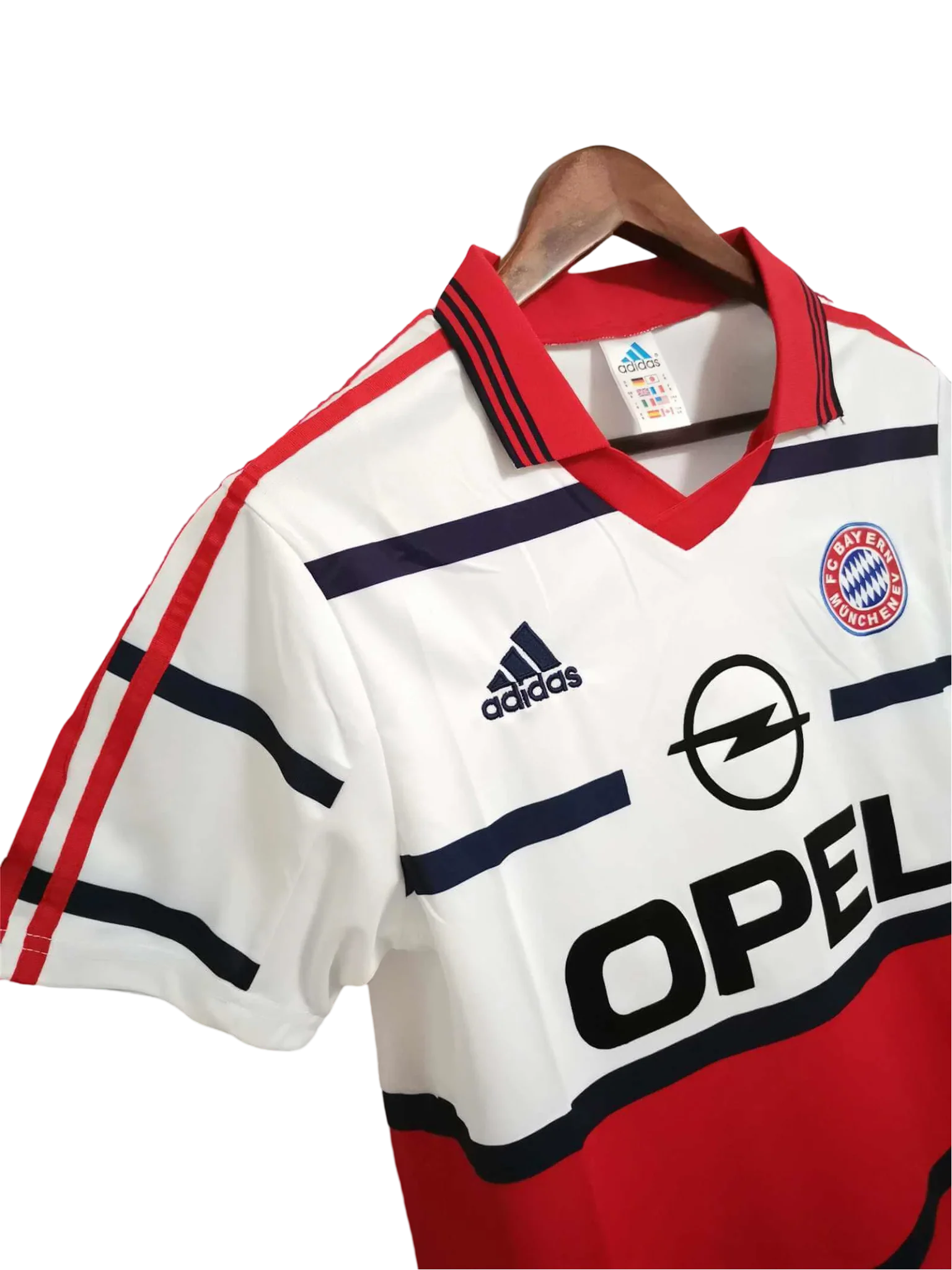 https://cdn.shopify.com/s/files/1/0826/7228/8075/files/19982001-bayern-munich-opel-away-retro-kit-classickits433-467251.webp?v=1741199405