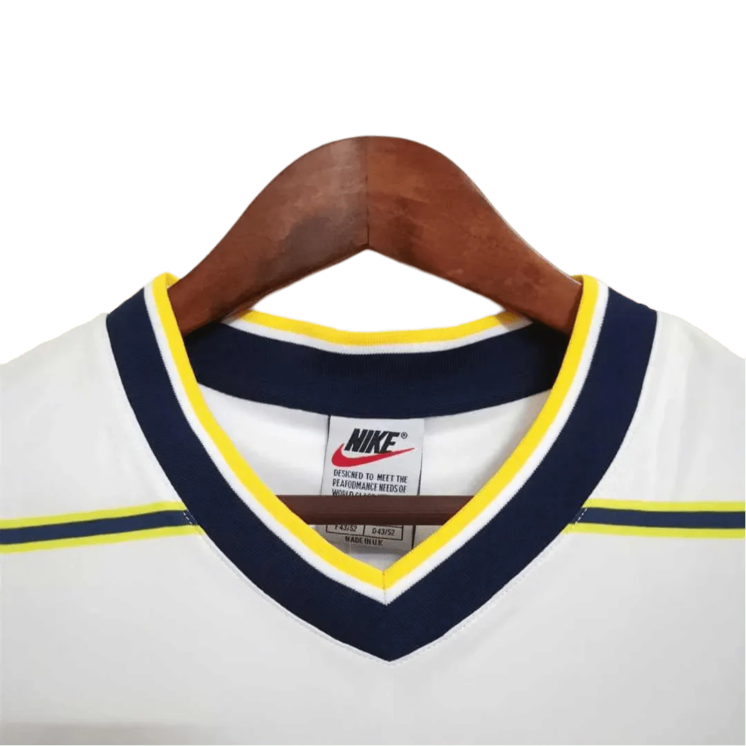 https://cdn.shopify.com/s/files/1/0826/7228/8075/files/1999-boca-juniors-quilmes-away-retro-jersey-at-govintagejersey-store-635150.webp?v=1741197186