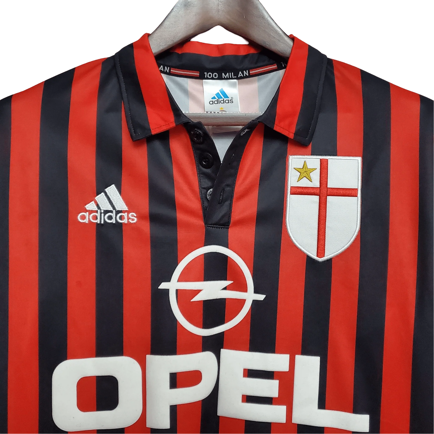https://cdn.shopify.com/s/files/1/0826/7228/8075/files/19992000-ac-milan-opel-home-retro-kit-classickits433-874303.webp?v=1741198808