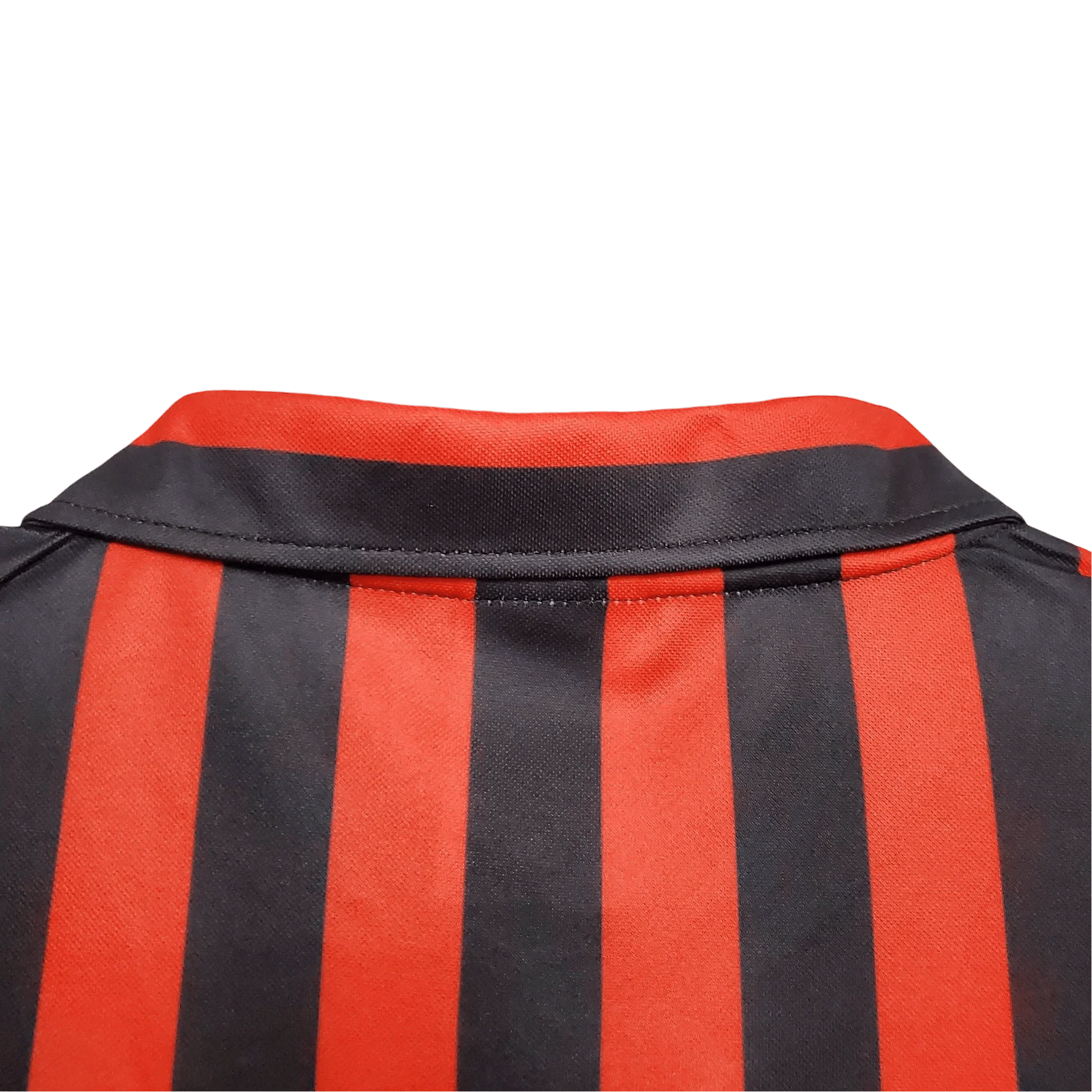 https://cdn.shopify.com/s/files/1/0826/7228/8075/files/19992000-ac-milan-opel-home-retro-kit-classickits433-953176.webp?v=1741198805