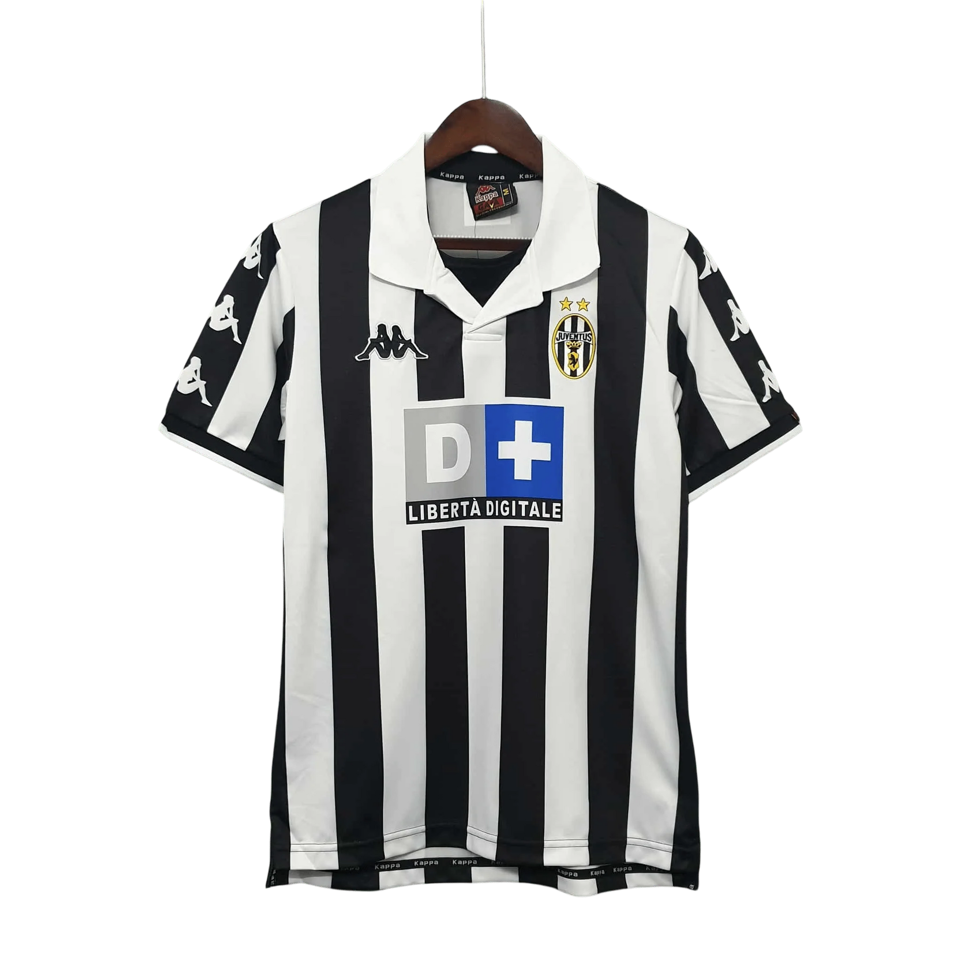 https://cdn.shopify.com/s/files/1/0826/7228/8075/files/19992000-juventus-d-liberta-digitale-home-retro-kit-classickits433-312234.webp?v=1741198797