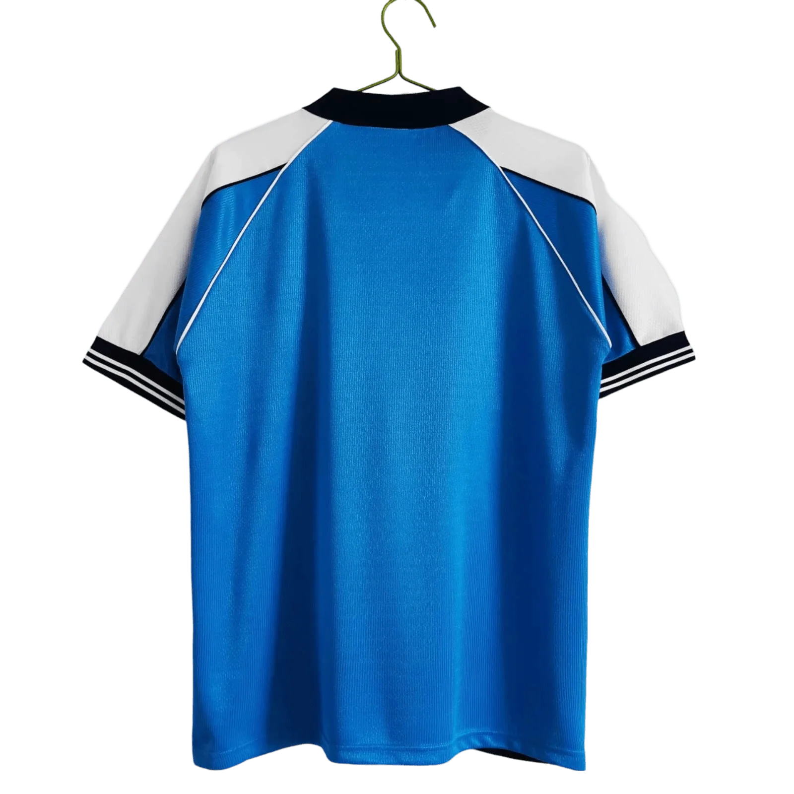 https://cdn.shopify.com/s/files/1/0826/7228/8075/files/19992001-manchester-city-eidos-home-retro-kit-classickits433-103291.webp?v=1741199200