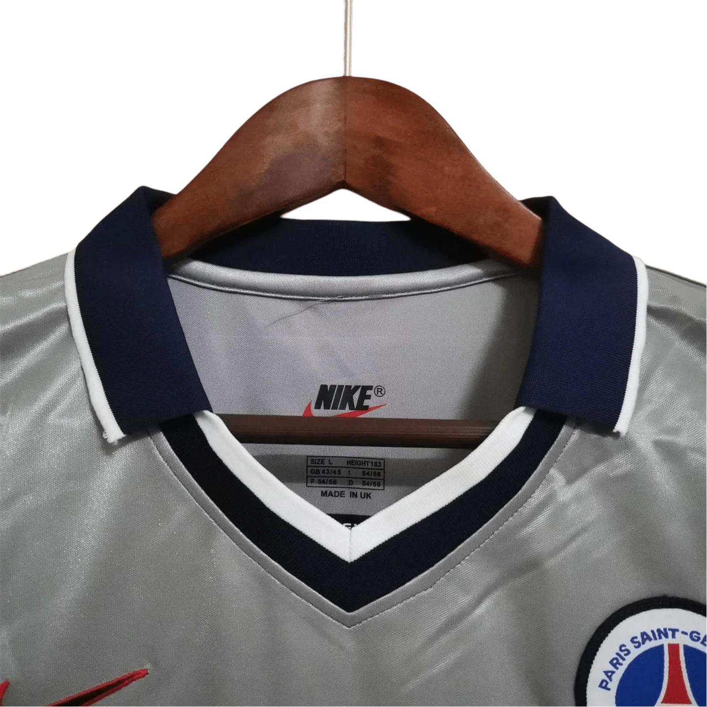 https://cdn.shopify.com/s/files/1/0826/7228/8075/files/2000-2001-paris-saint-germain-opel-grey-away-retro-kit-217965.webp?v=1741199394