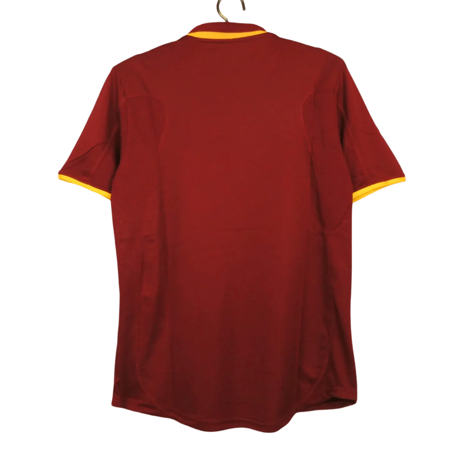 https://cdn.shopify.com/s/files/1/0826/7228/8075/files/2000-portugal-home-retro-kit-381889.webp?v=1741197033