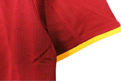 https://cdn.shopify.com/s/files/1/0826/7228/8075/files/2000-portugal-home-retro-kit-495247.webp?v=1741197036