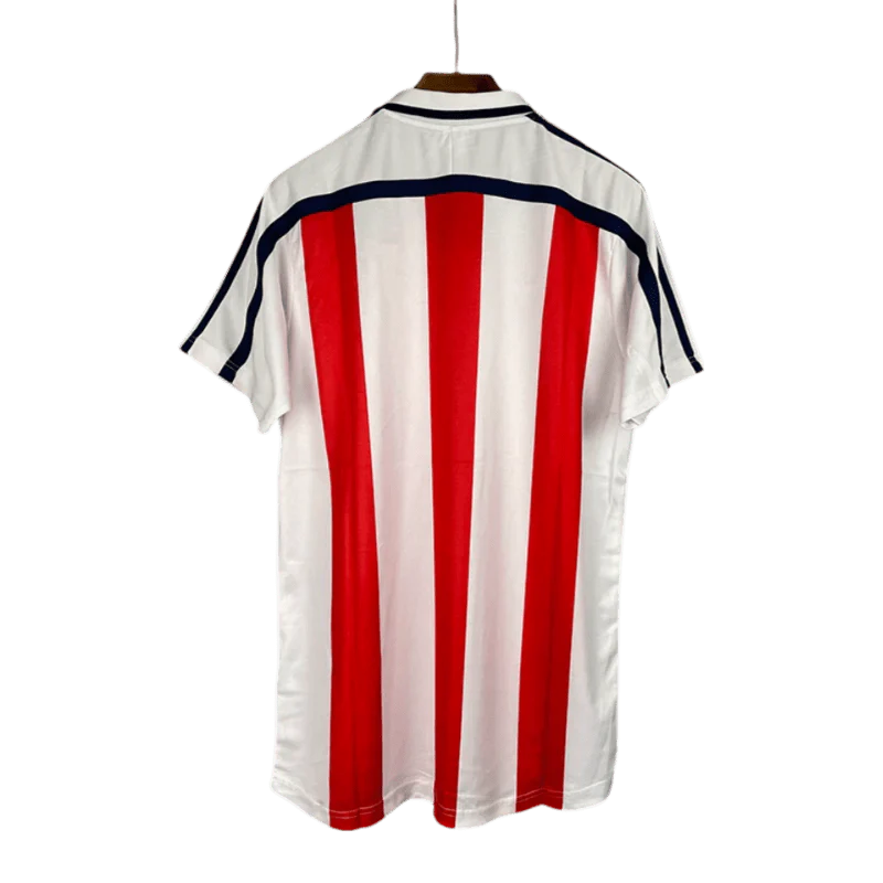 https://cdn.shopify.com/s/files/1/0826/7228/8075/files/20002001-bayern-munich-opel-away-white-retro-kit-classickits433-819901.webp?v=1741199346