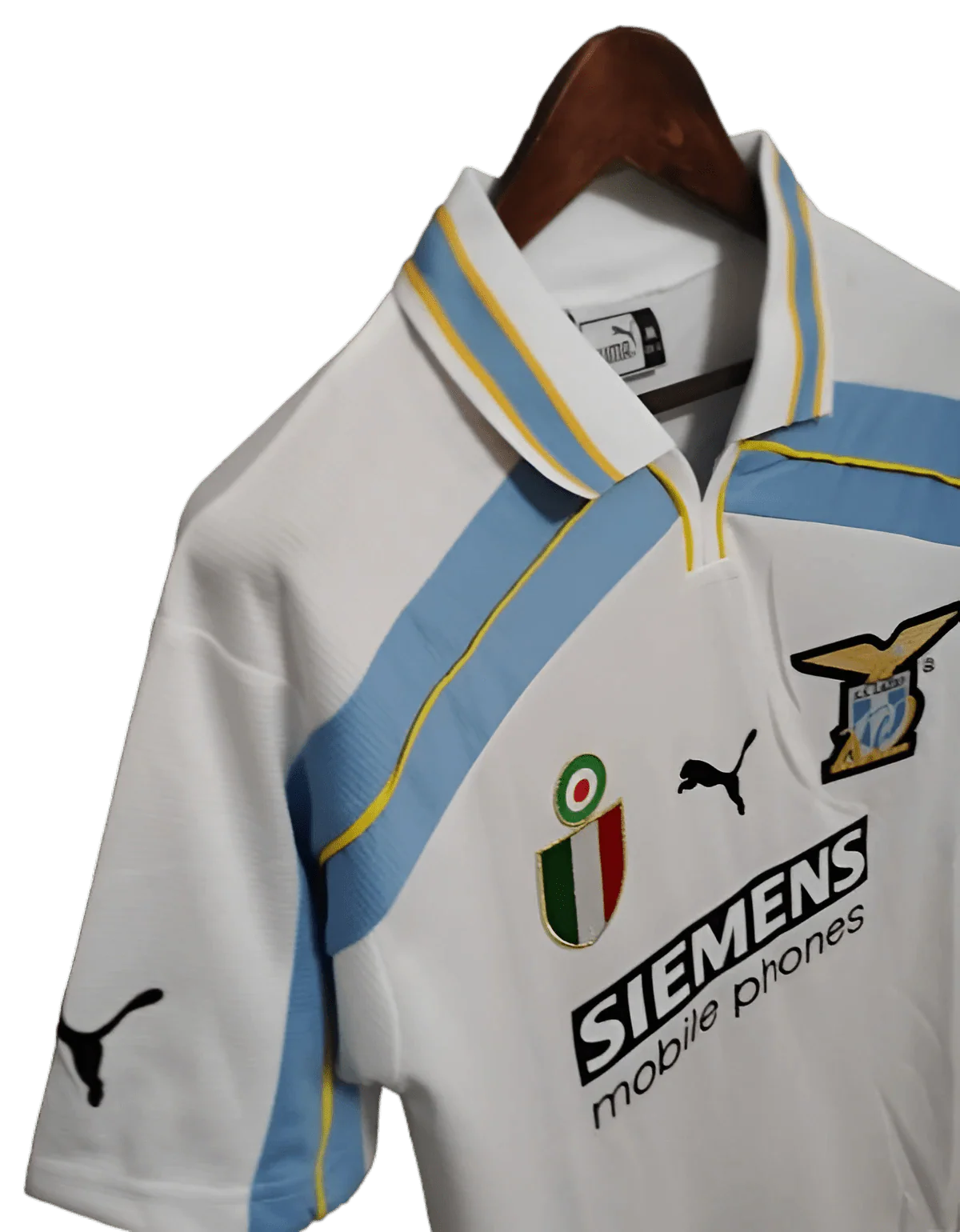 https://cdn.shopify.com/s/files/1/0826/7228/8075/files/20002001-lazio-siemens-away-retro-kit-classickits433-399281.webp?v=1741199044