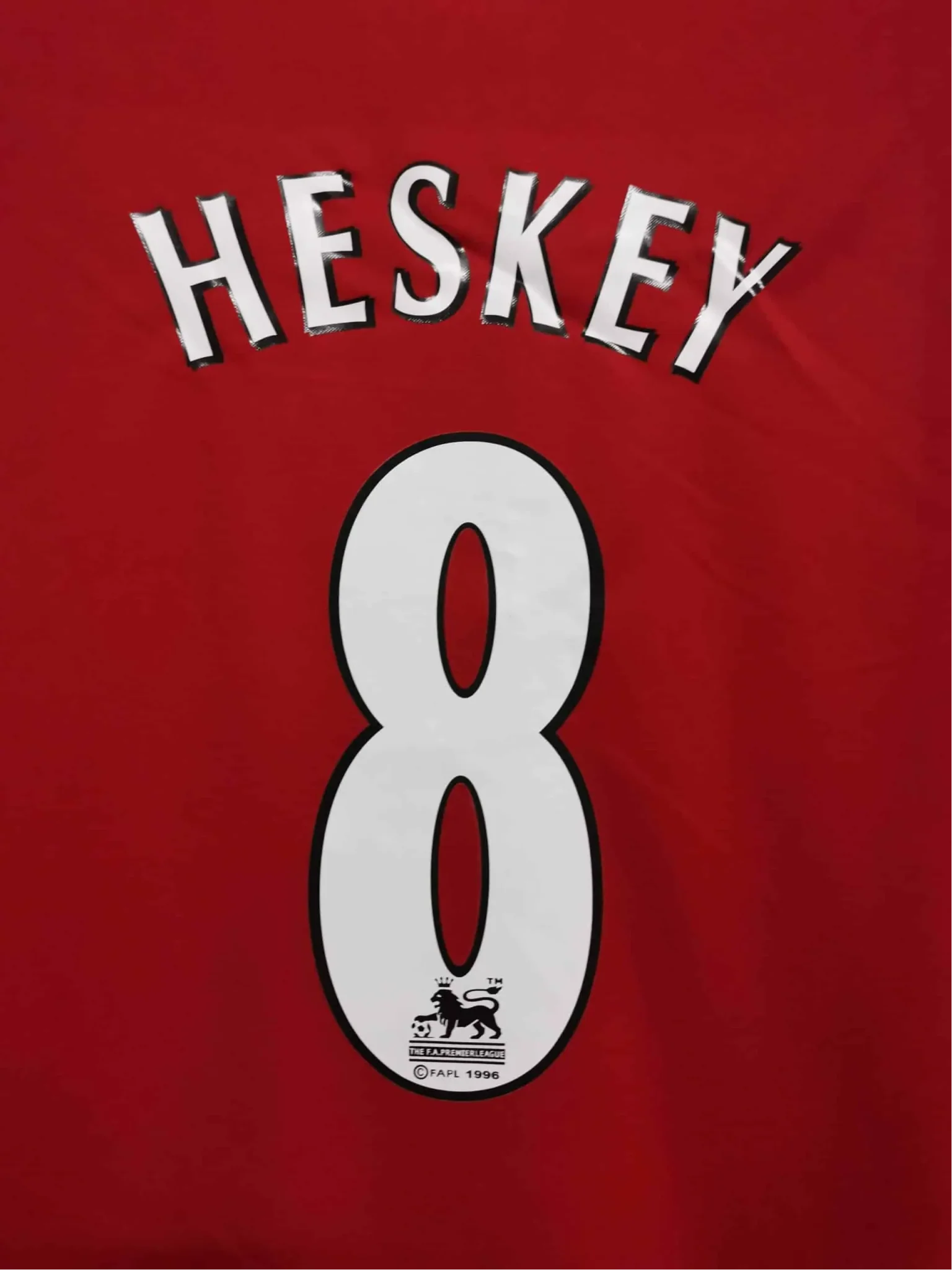 https://cdn.shopify.com/s/files/1/0826/7228/8075/files/20002001-liverpooi-carlsberg-home-retro-kit-classickits433-147118.webp?v=1741197838