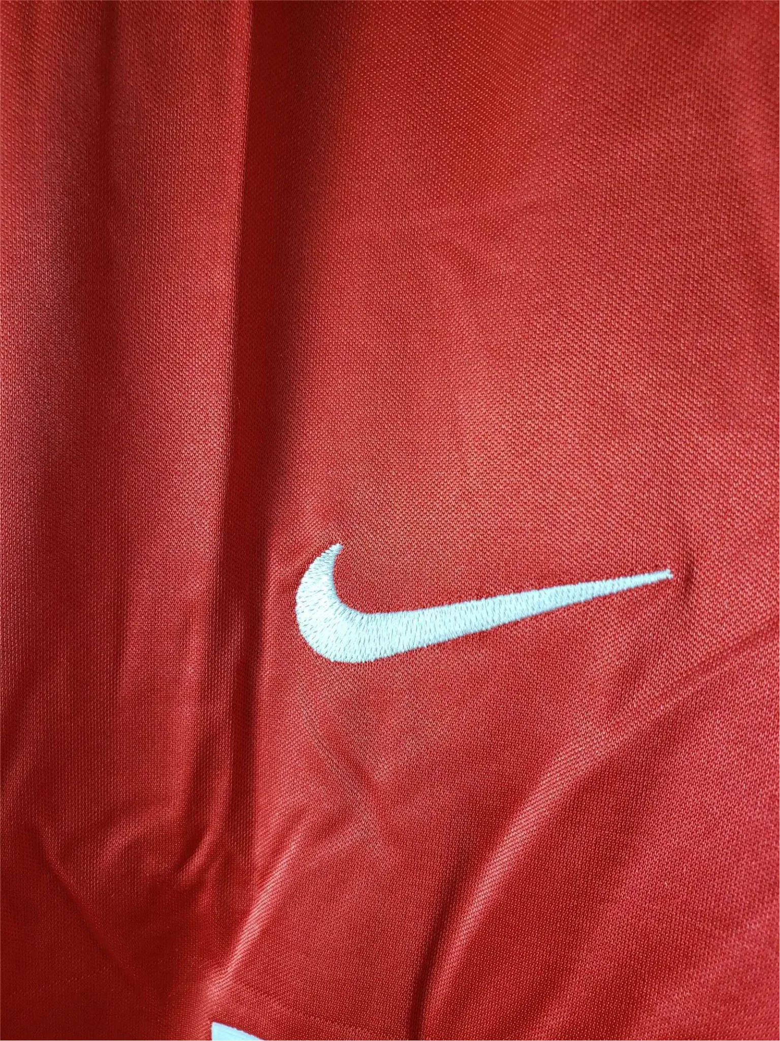 https://cdn.shopify.com/s/files/1/0826/7228/8075/files/20002002-arsenal-dreamcast-home-retro-kit-long-sleeve-classickits433-295673.webp?v=1741198356