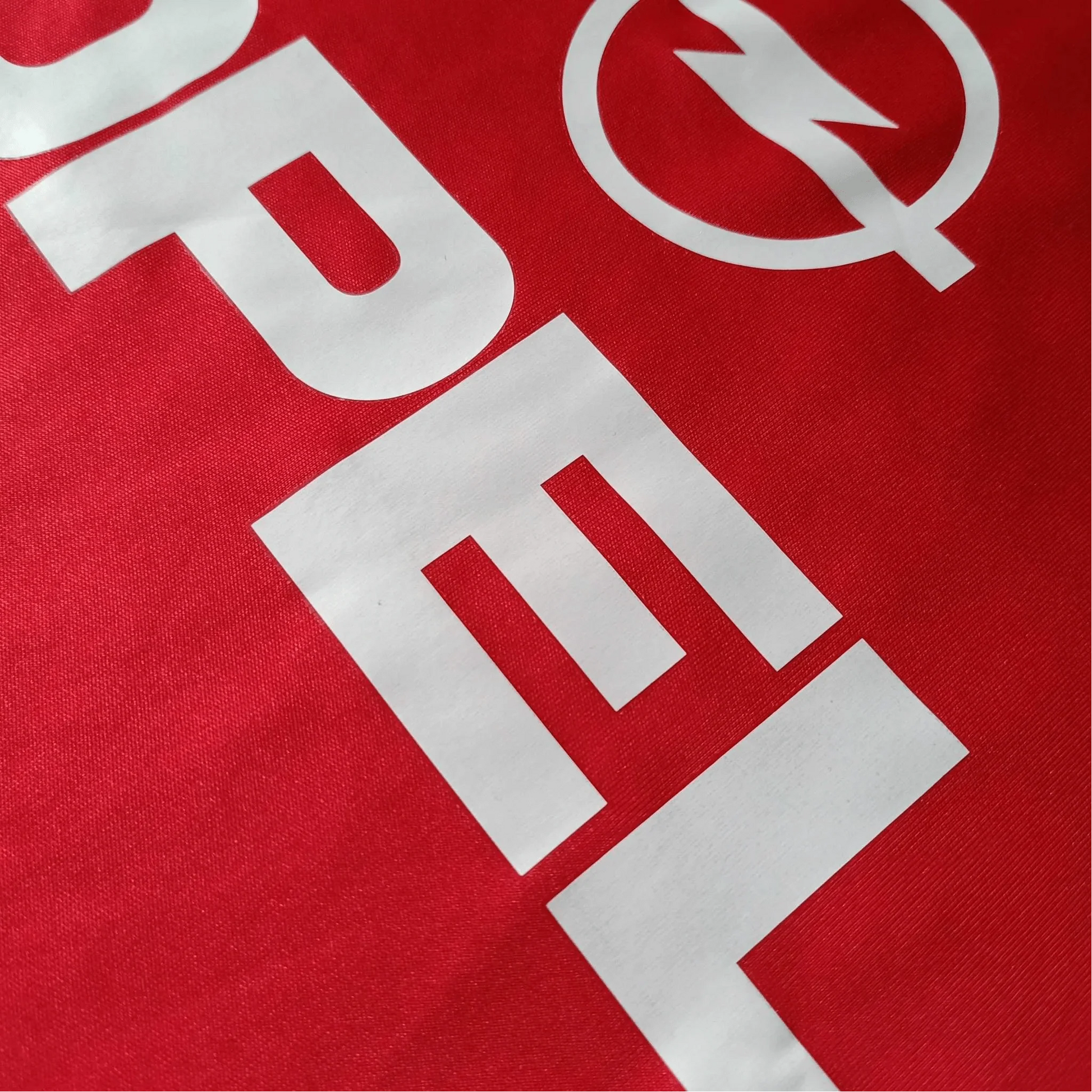 https://cdn.shopify.com/s/files/1/0826/7228/8075/files/20012002-bayern-munich-opel-home-retro-kit-classickits433-181983.webp?v=1741197839