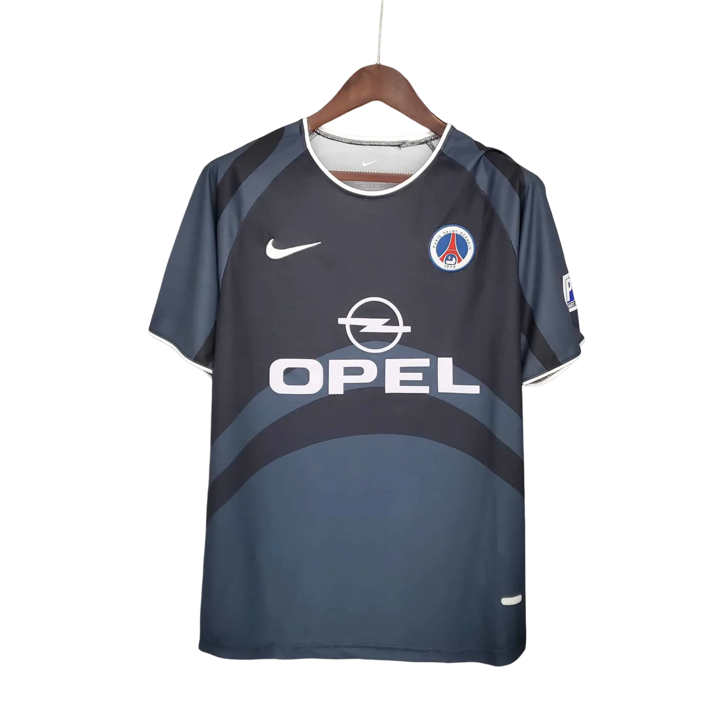 https://cdn.shopify.com/s/files/1/0826/7228/8075/files/20012002-paris-saint-germain-opel-3rd-black-retro-kit-339966.webp?v=1741198009